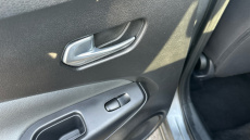 Nissan Juke 1.0 DiG-T 114 N-Connecta 5dr Petrol Hatchback